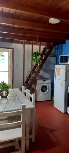 " Departamento Avenida" a 3 cuadras de la laguna y 3 del centro in Chascomus
