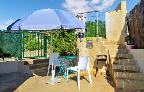 Nice Home In Beaucaire With Outdoor Swimming Pool, Wifi And 1 Bedrooms