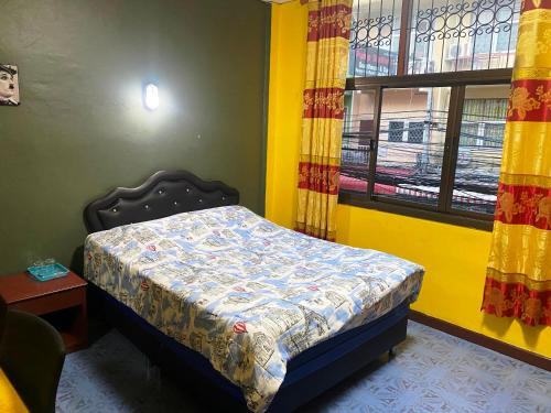 room detail thumbnail 1