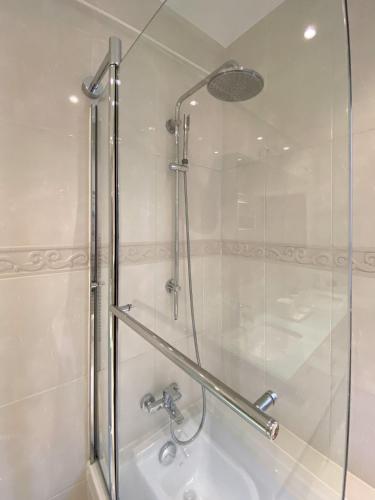 Elegance ,Space & Luxury in Brussels, Brüssel (Foto 5)