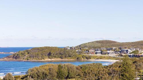 Three-Bedroom Holiday Home  image 9