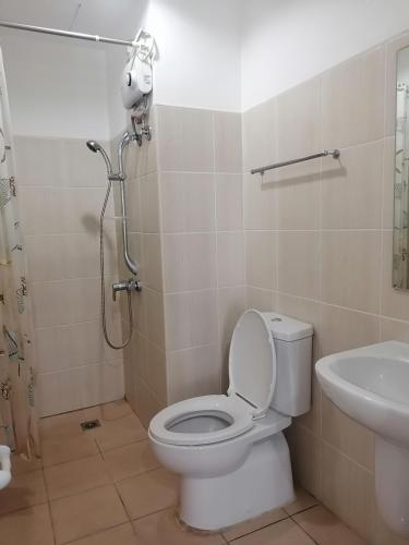 Roxas Blvd Stunning Studio Condo Near US Embassy Room Type - Two-Bedroom Apartment