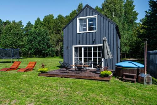 Balkons/terase, Sodyba pas Brolius - Mažasis Namelis - Entire Barn House 85m2 (Sodyba pas Brolius - Mazasis Namelis - Entire Barn House 85m2) in Priekule