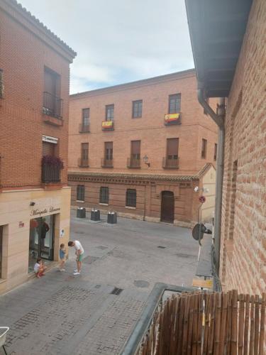Apartamentos RyC - Apartment - Alcalá de Henares