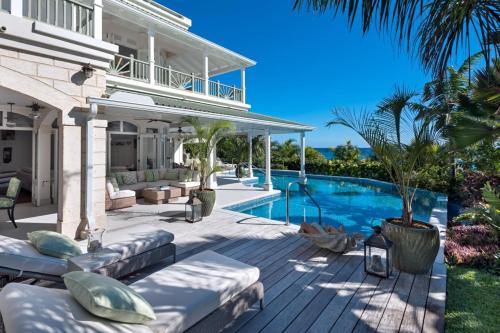 Hectors House Blue Sky Luxury in Christ Church