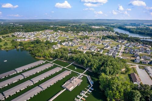 Lake Home Retreat w/Lake/Marina Access Golf Cart