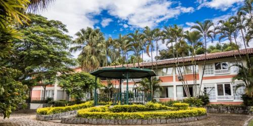 HOTEL FAZENDA ROCHEDO