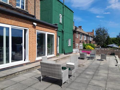 Exterior view, Woodford Hotel in Greater London East