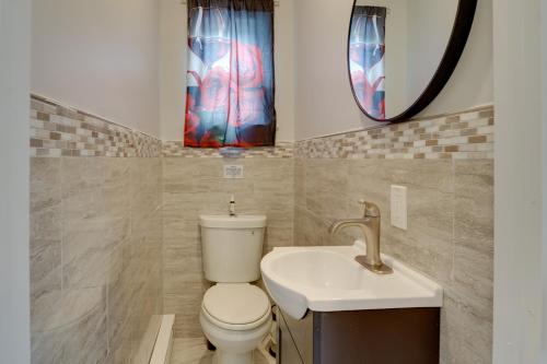 Stylish Harveys Lake Apt - Steps to the Water! in Harveys Lake, USA