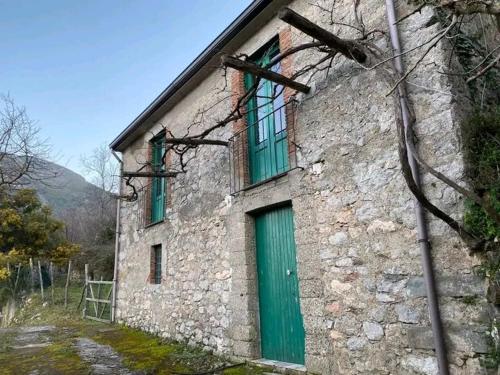  San leone. Secluded barn in Tortorici
