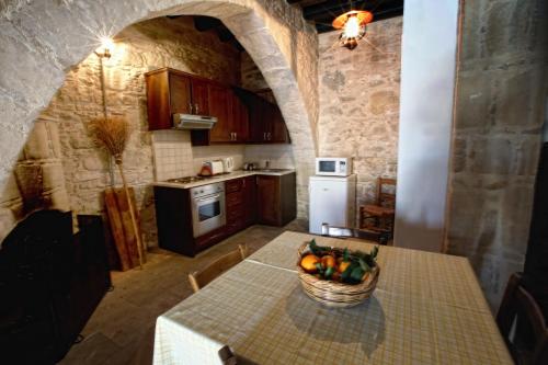 廚房, 萊昂尼達斯鄉村別墅 (Leonidas Village Houses) in 古迪