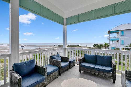 Three-Bedroom House image 6