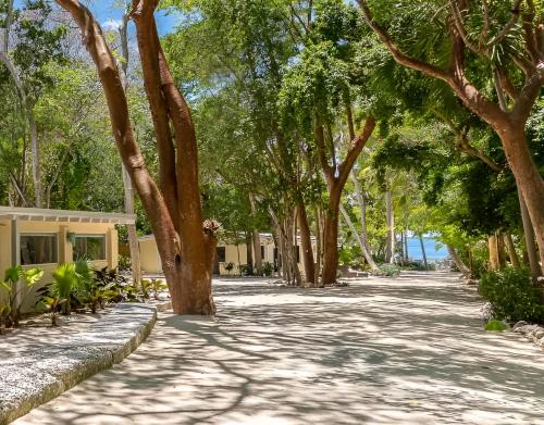 Largo Resort - image 6