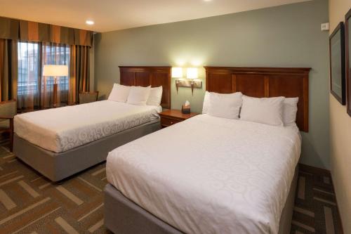 Double Room with Two Double Beds - Non Smoking