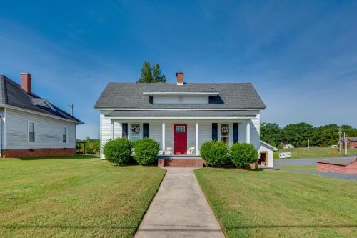 Albemarle Home Rental Near Shopping and Dining!