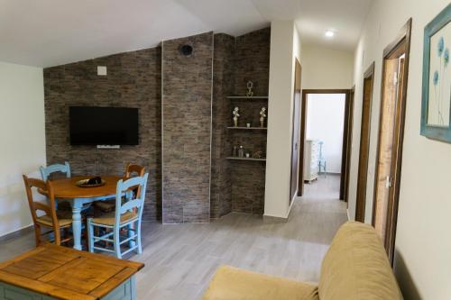 Koplietošanas atpūtas telpa ar TV, Casa rural Mirador del Río Tus, en Yeste (Casa rural Mirador del Rio Tus, en Yeste) in Yeste