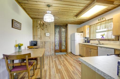 Scenic Mount Sopris View Historic Alpine Cabin! Scenic Mount Sopris View Historic Alpine Cabin!