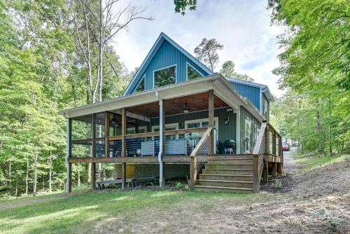 Luxe Kentucky Cabin Rental about 9 Mi to Mammoth Cave!