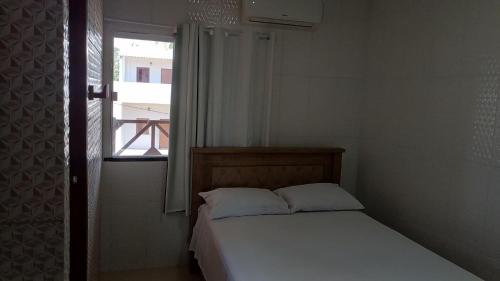1 double bed, 1 twin bed