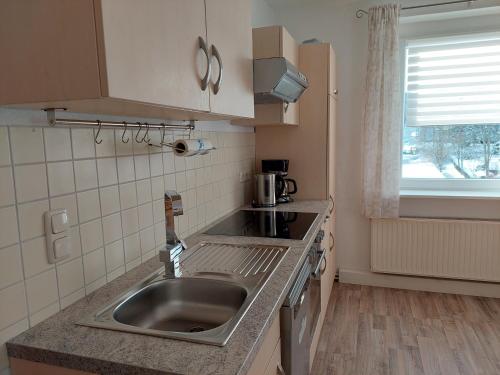 Kitchen, Ferienwohnung BergZeit Oberwiesenthal - ideal fur Familien und Paare - 70qm - 2 Schlafzimmer - große in Oberwiesenthal
