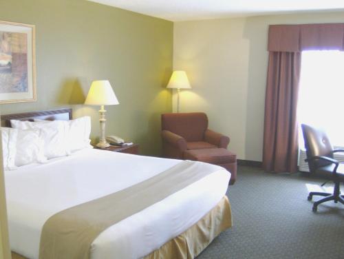 Holiday Inn Express Evansville - West, an IHG Hotel