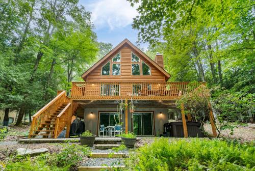 Maplewood Cottage in McHenry, USA