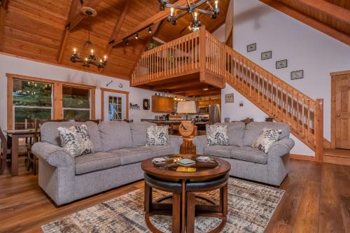 Maplewood Cottage in McHenry, USA