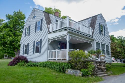 Heathwood Inn