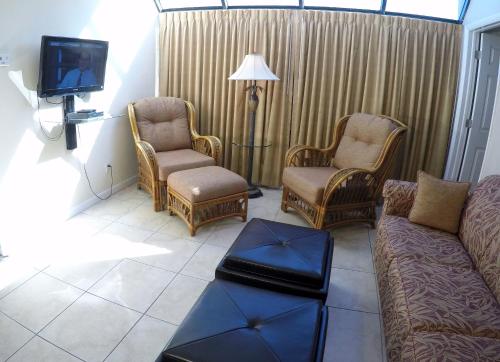 Island Gulf Resort – Madeira Beach, FL