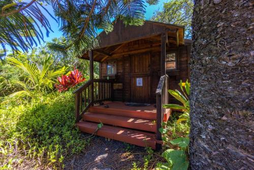 Gardenia Room on Tropical Lush Farm in Haiku, Maui