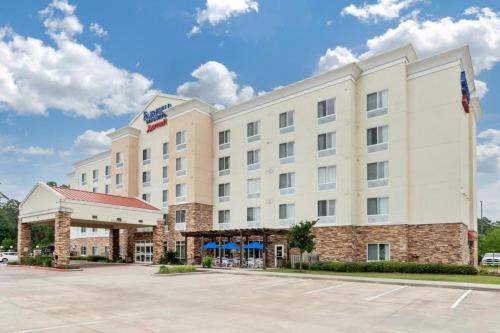 Fairfield Inn & Suites by Marriott Houston Conroe - image 9