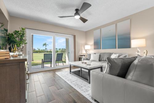 Newly Updated St. Pete 2-BR Condo on Isla Del Sol in St Petersburg, USA