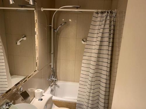 מקלחת, HOsTAL PALMED in קונספסיון