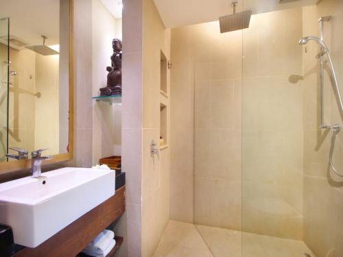 Alam Double or Twin Room image 2