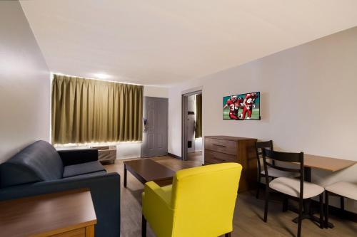 Motel 6-Vero Beach FL - image 11