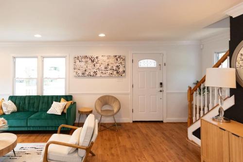 . Takoma Park Home ~ 6 Mi to the National Mall!