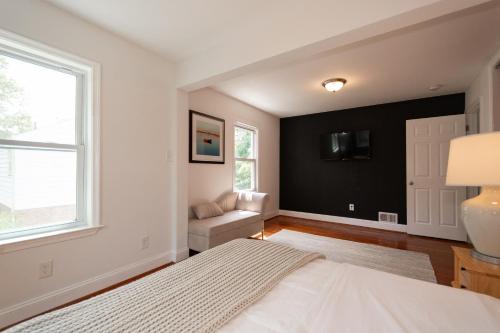 Takoma Park Home ~ 6 Mi to the National Mall! in Takoma Park, USA