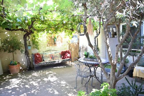 Balcony/terrace, Studio Cosy" La Cigale" near Le Provencal