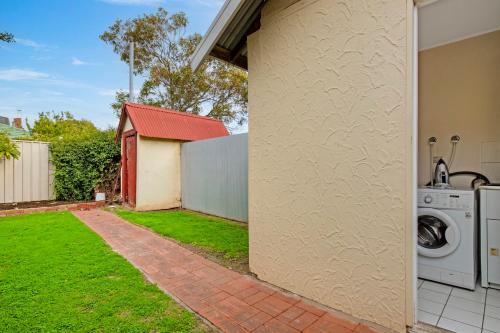 Beachside Cottage Glenelg Sth