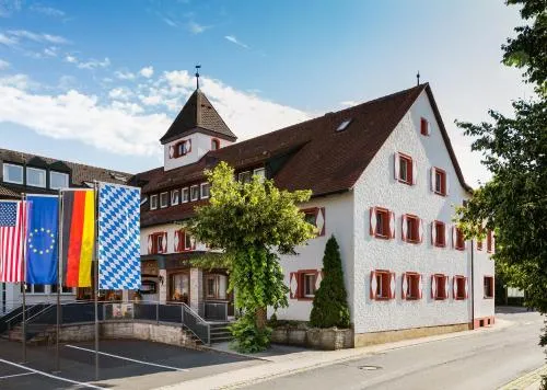Wirtshaus & Hotel Goldener Greif in Edelsfeld, Deutschland