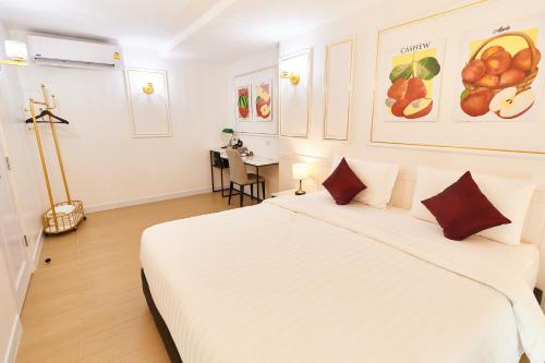 2 bedrooms, 3 beds