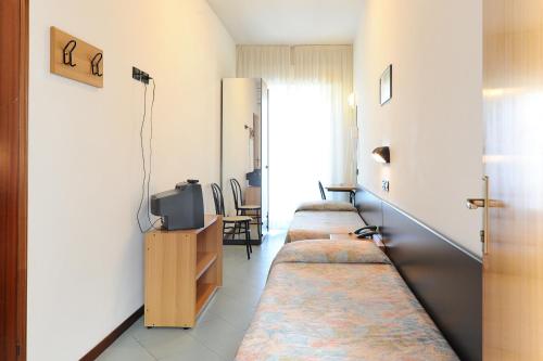 Hotel St Pierre The 3-star Hotel St Pierre offers comfort and convenience whether youre on business or holiday in Rimini. The property offers guests a range of services and amenities designed to provide comfort and 