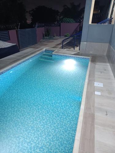 Calm Hillside Swimming Pool Villa Apartment