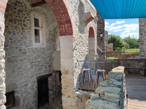 Magnifique gîte 75M2 avec terrasse 30m2, piscine, terrain de pétanque, et jardin en Cévennes