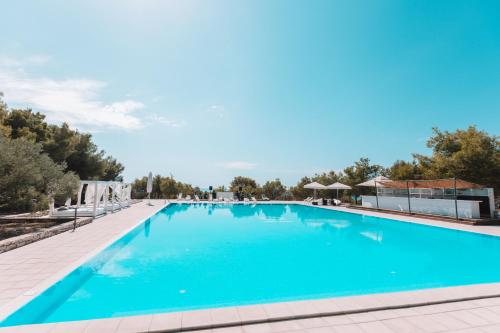 Peldbaseins, O-Tents by Obonjan Island Resort in Obonjan