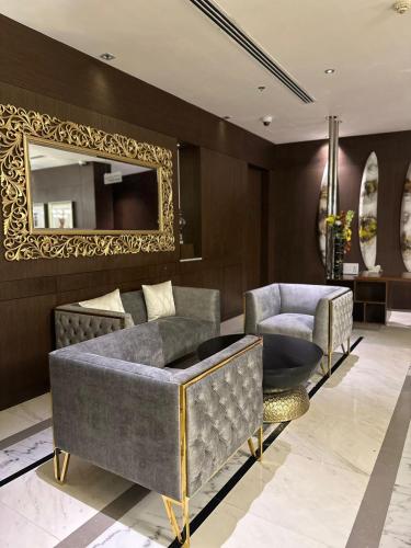 Montreal Barsha Hotel - Lobby