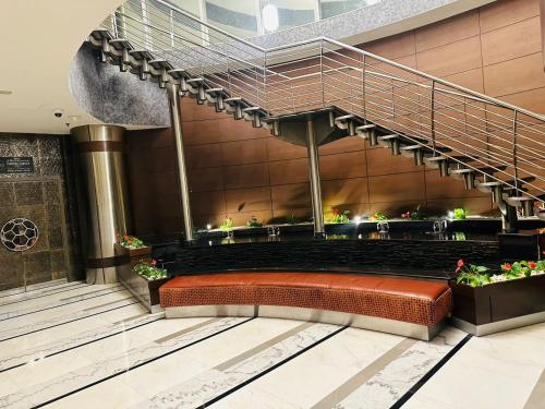Montreal Barsha Hotel - Lobby