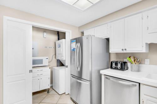 Shoreline Towers 1085 by RealJoy Vacations - image 7