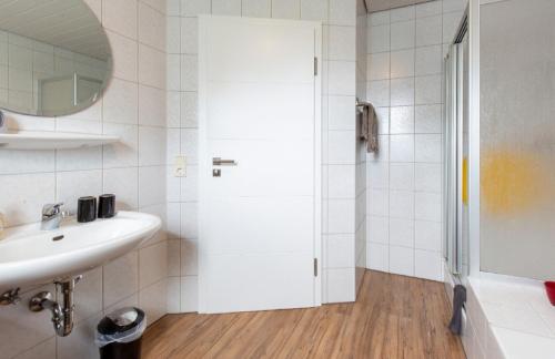 Bathroom, Ferienwohnung Franz Erlabrunn in Erlabrunn