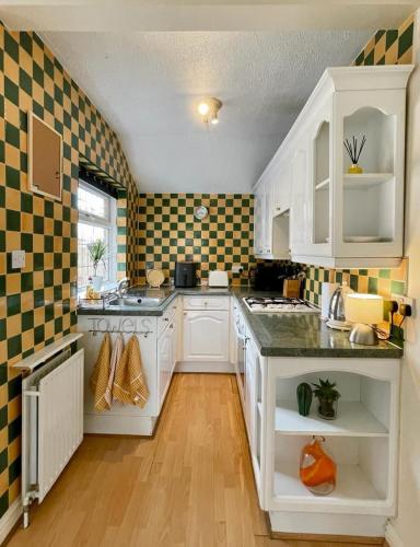 Konyha, Cosy Croft Cottage in Rawmarsh